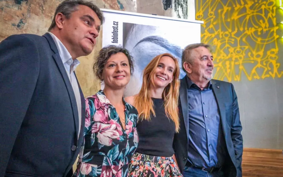 Letošní Febiofest vzdá poctu režiséru Menzelovi a uvede ve světové premiéře dokument o Karlu Gottovi