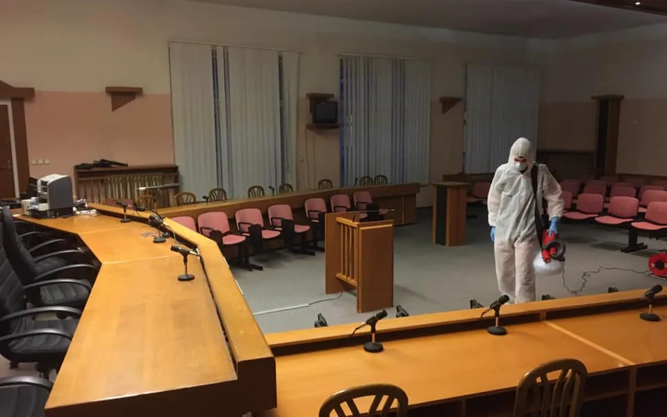 Půl hodiny péče a zničení virů na celé týdny. Česká firma zabezpečuje prostory unikátní polymerovou dezinfekcí