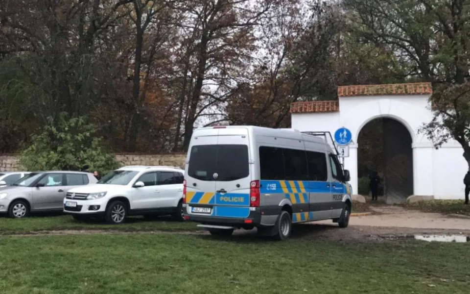 Tělo, které včera policisté nalezli v oboře Hvězda, patří pohřešované mladé ženě