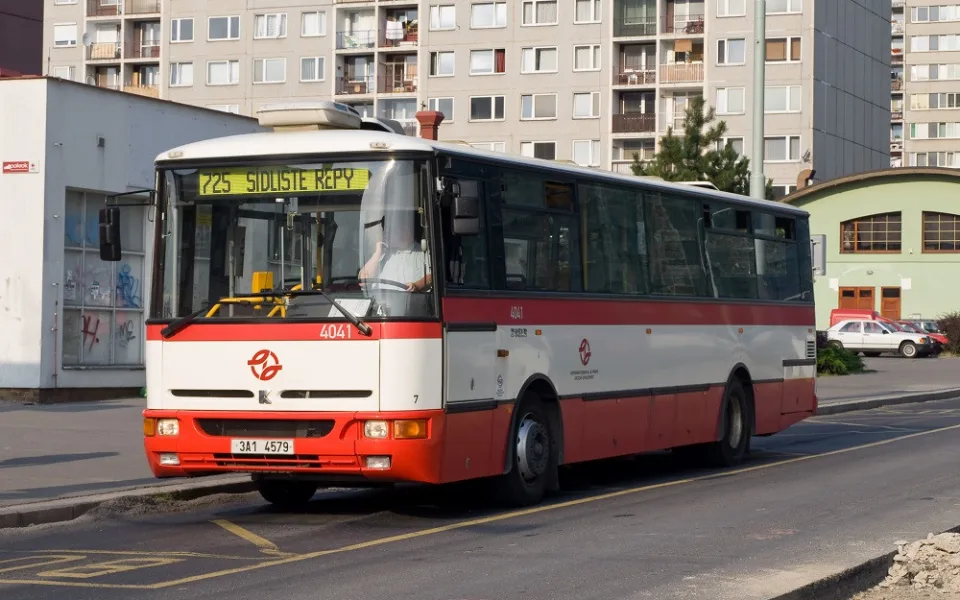 Dopravní podnik bude mít od pátku jen nízkopodlažní autobusy