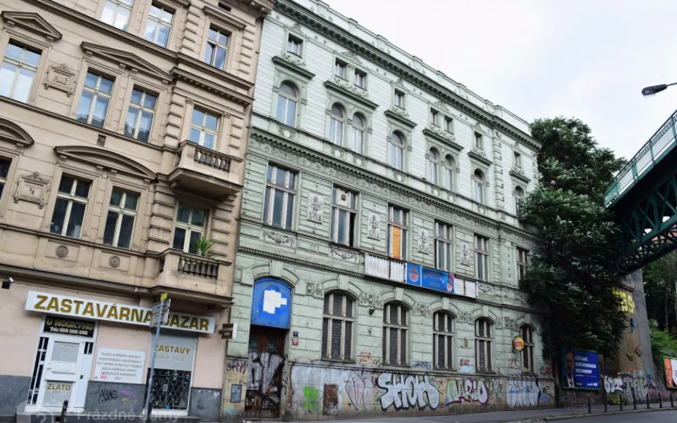 Nový Dům tance? Chátrající Žižkovské lázně by se mohly stát centrem tance