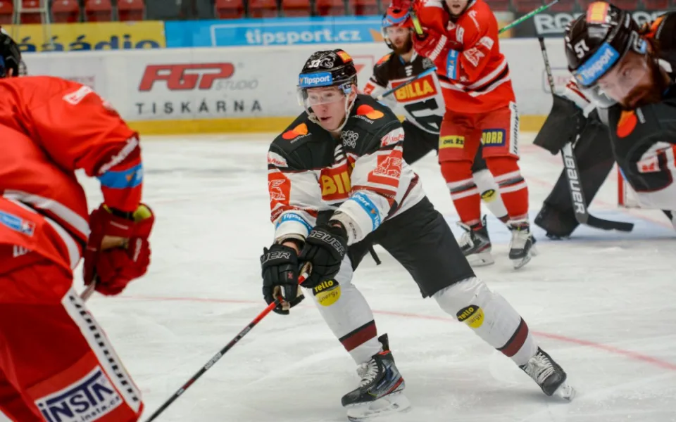 Sparta vede extraligu! Pražané vyhráli v Olomouci 3:0