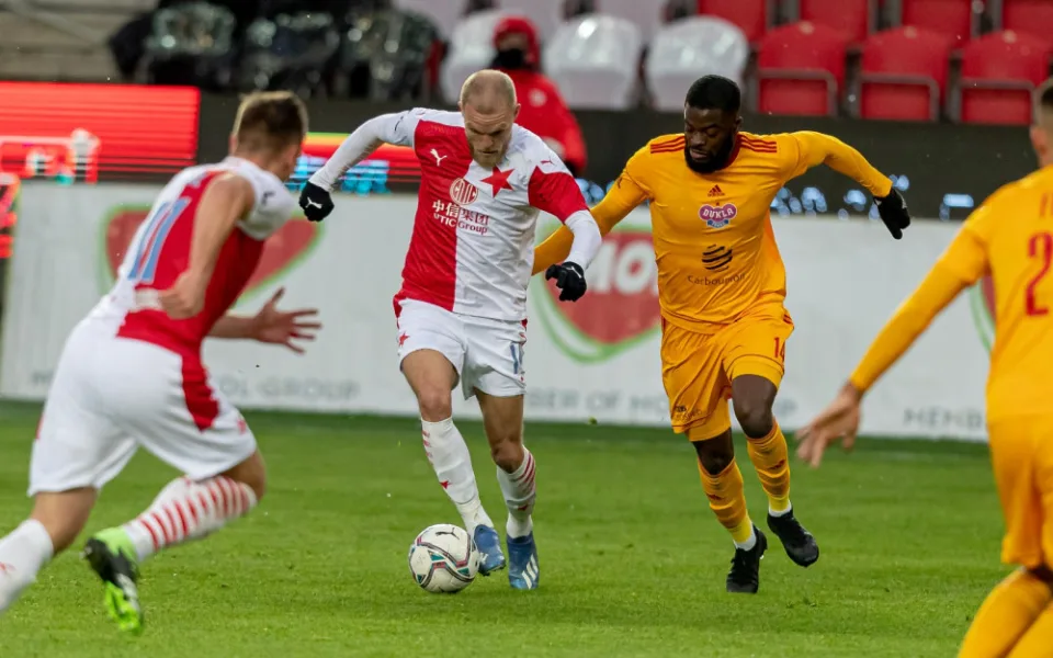 Slavia hladce porazila Duklu a postoupila do osmifinále domácího poháru