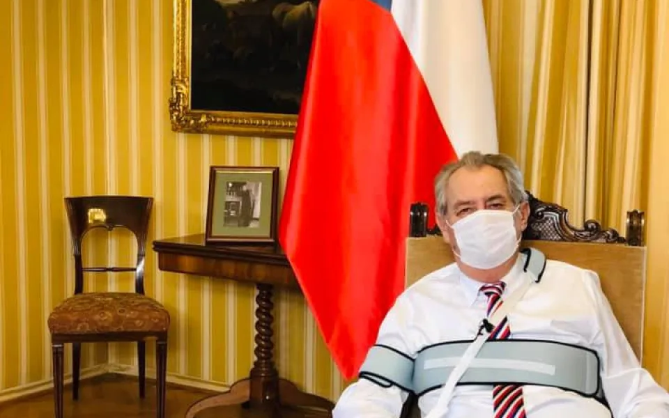 Miloš Zeman se dnes nechal očkovat proti koronaviru