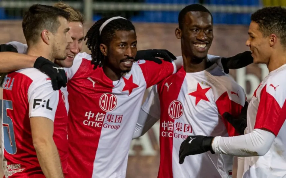 Slavia vyhrála ve Zlíně 6:2. Kuchta nastřílel za poločas hattrick