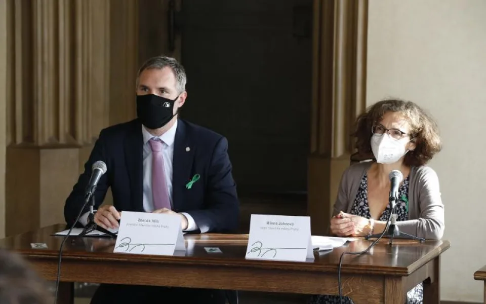 Krizový štáb Prahy doporučil vyhlásit primátoru Hřibovi stav nebezpečí a rozhodl o nákupu antigenních testů pro školy