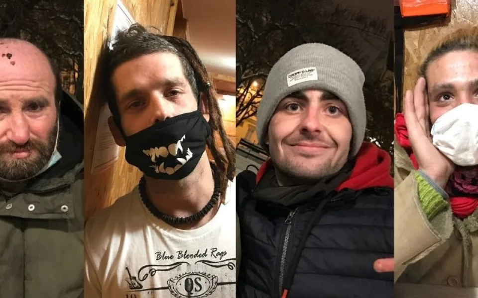Podívejte se na místa, kde pražští lidé bez domova tráví mrazivé noci