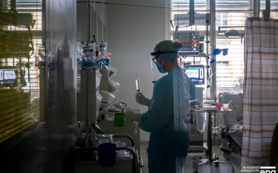 Do Thomayerovy nemocnice dorazil bamlanivimab. Lék proti koronaviru od firmy Eli Lilly