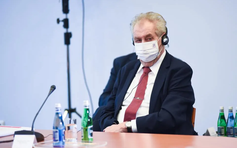 Blatného je mi líto, řekl Zeman. Podle něj by bylo dobře, kdyby si ministr odpočinul