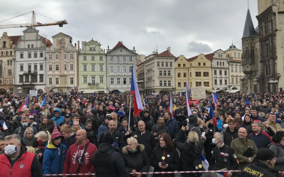 size5-16030975471594-241-fotogalerie-strelne-zbrane-teleskopy-a-boxery-podivejte-se-jak-probihala-nedelni-demonstrace