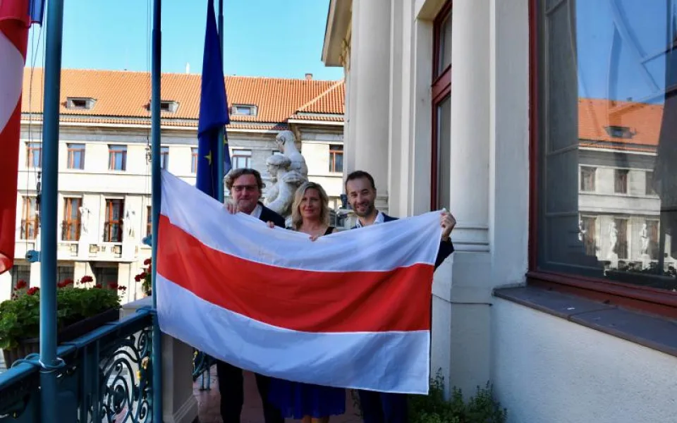 Praha poskytne šest bytů Bělorusům, kteří jsou oběťmi represí režimu prezidenta Lukašenka
