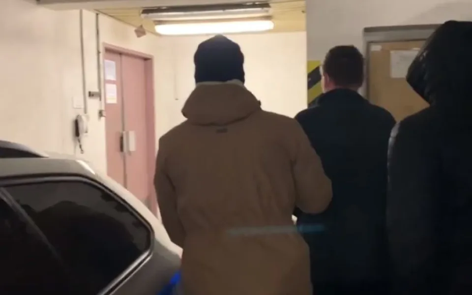 Muž vyhrožoval, že zabije policisty, učitele, lékaře i členy vlády. Hrozí mu tři roky ve vězení