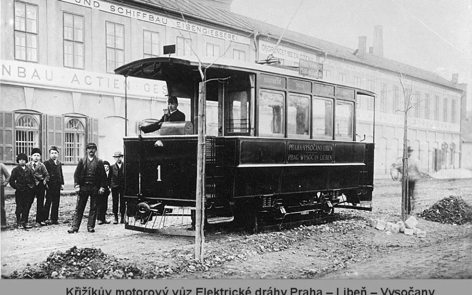Elektrické tramvaje v Praze brázdí Prahu již 125 let. Nejstarší úsek je mezi zastávkami Urxova a Balabenka