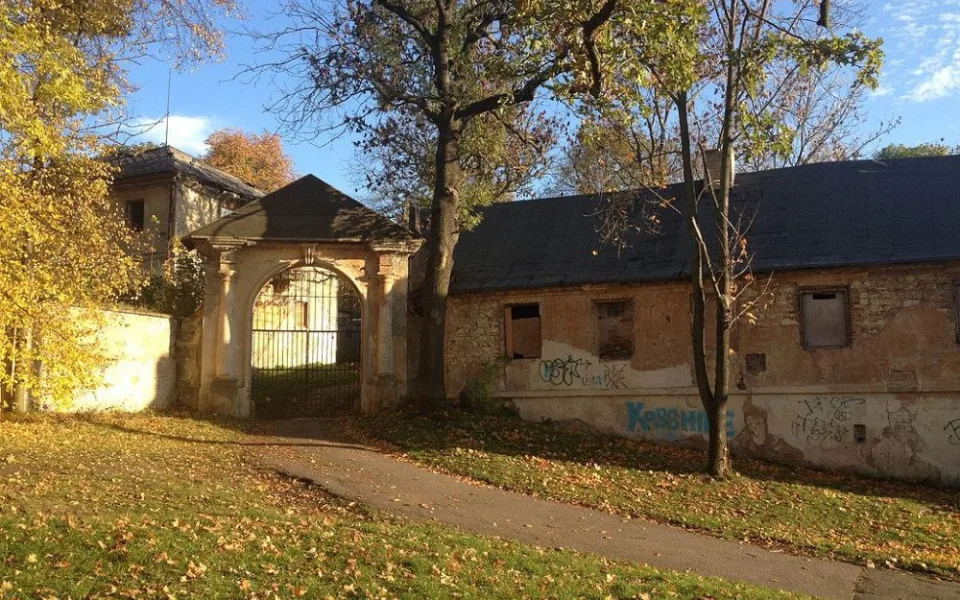 Majitel usedlosti Cibulka změnil názor, Praze 5 ji neprodá