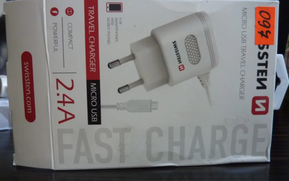 ČOI zakázala prodej nebezpečné USB nabíječky, hrozil úraz proudem