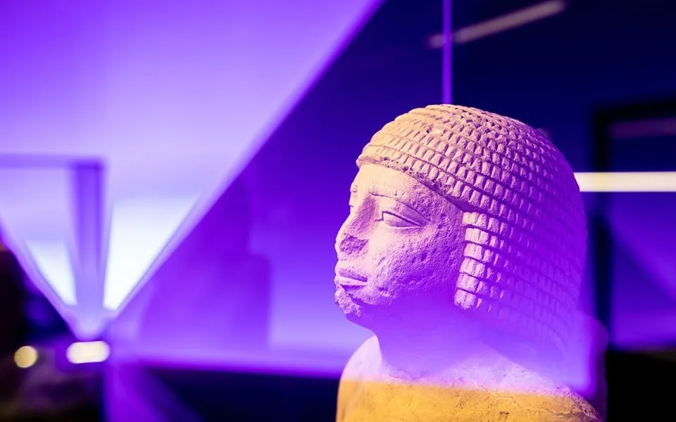 Lidé vyprodali výstavu Sluneční králové. Muzeum zvažuje prodloužení otevírací doby