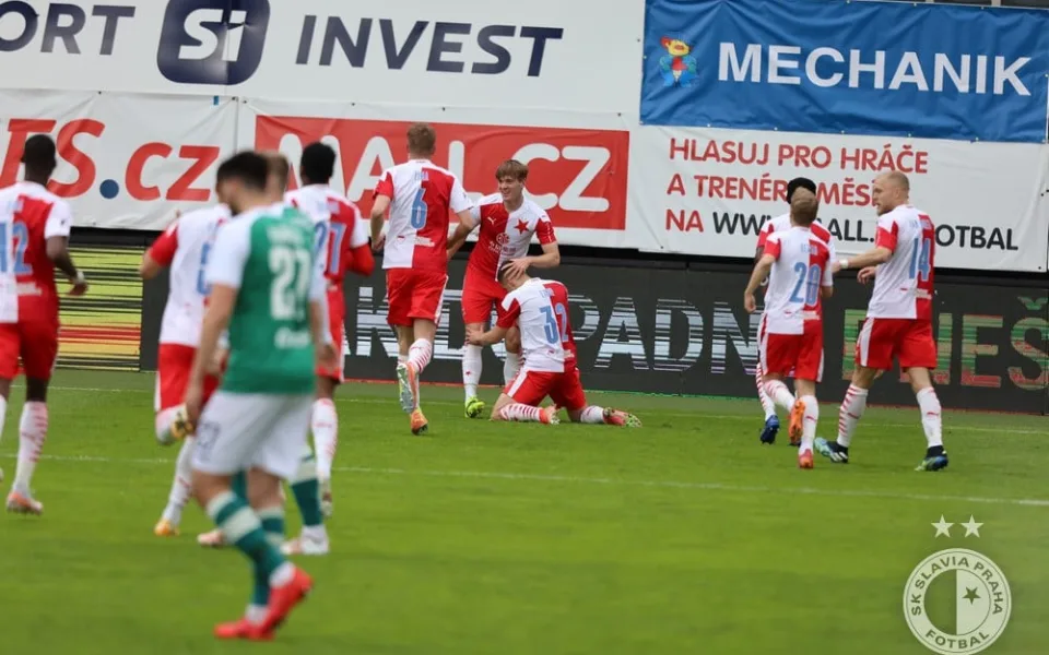 Slavia pokračuje ve šňůře neporazitelnosti. Sparta porazila Bohemku 2:1