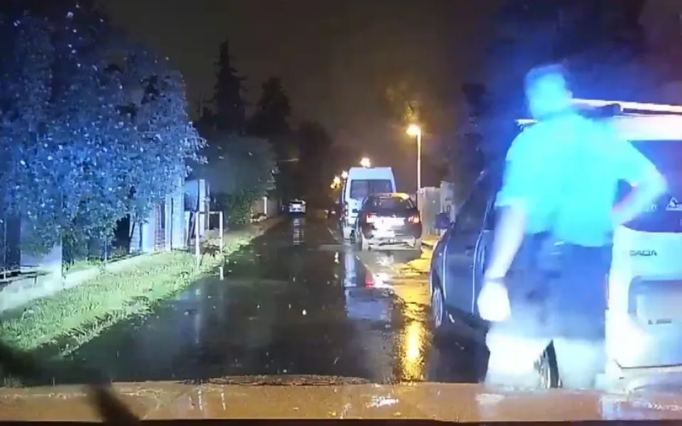 Po oslavě narozenin v práci usedl muž za volant. Nadýchal přes 1,8 promile