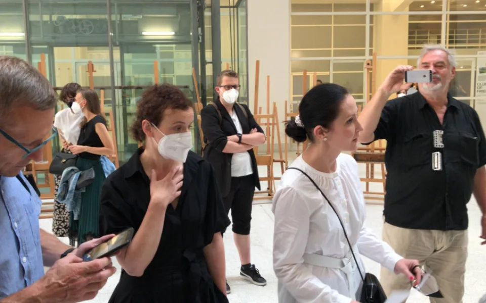 Umělci obsadili Národní galerii. Upozorňují na její sestupující kvalitu