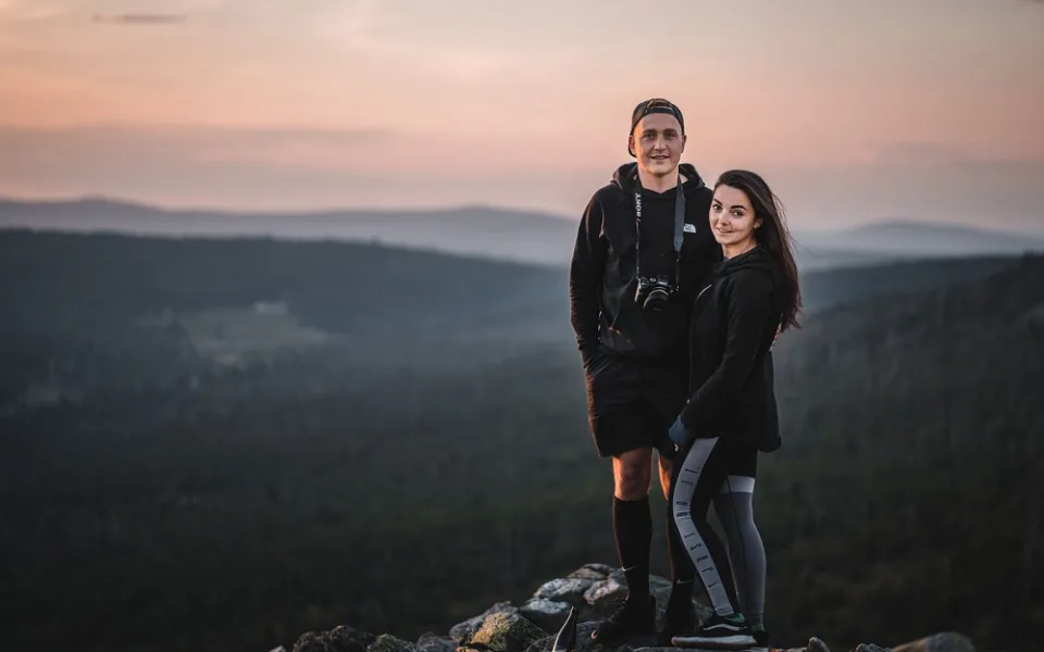 Mladí manželé z Prahy založili projekt Fotíme Šumavu, teď vytvořili i Šumavské deníky
