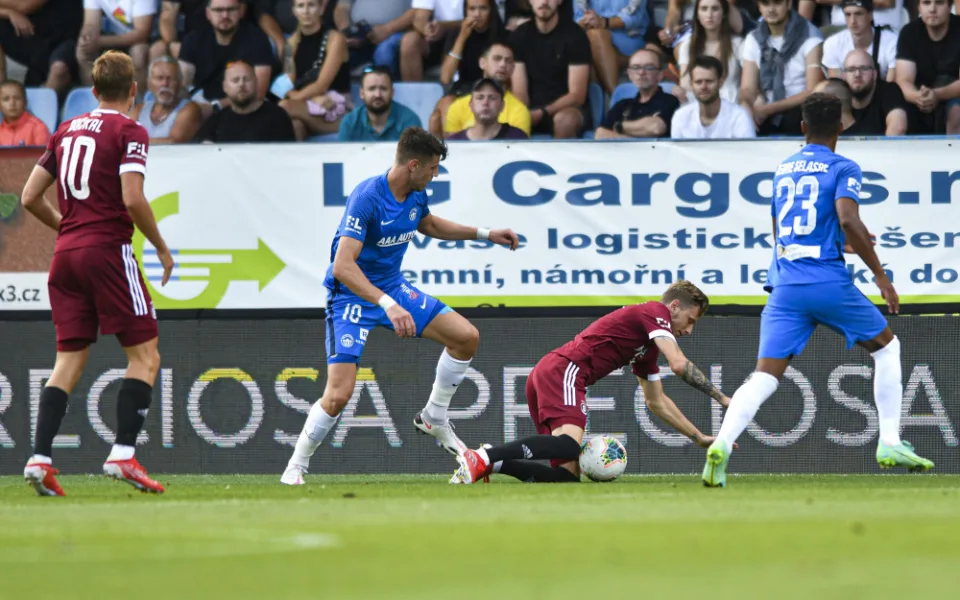 Sparta zvítězila v Liberci 5:0 a přichystala Slovanu nejvyšší domácí prohru