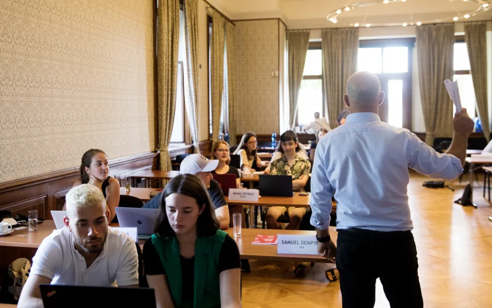 Mladí novináři z osmi zemí světa se v Praze učili od zkušených světových žurnalistů.