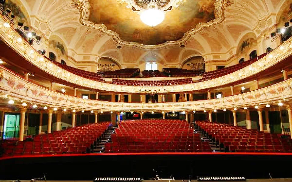 Théâtre Variété bylo předchůdce karlínského divadlo. Otevřelo se přesně před 140 lety