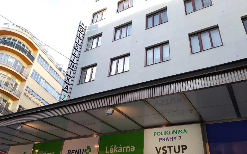 Poliklinika Prahy 7 ode dneška očkuje proti koronaviru bez nutnosti rezervace