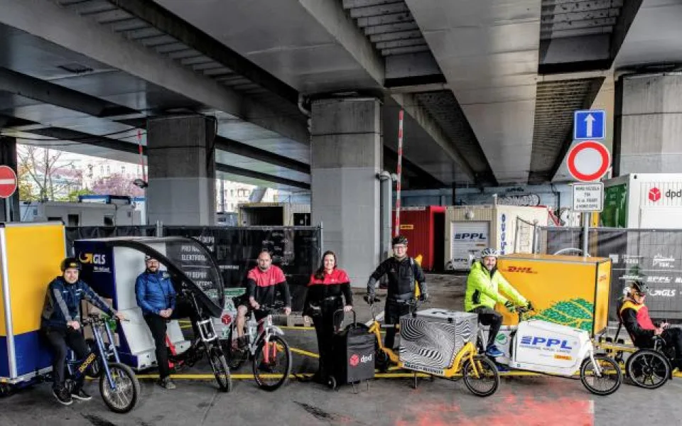Cyklodepo na Florenci má skončit, údajně je černou stavbou. Je to nedorozumění, hájí se Praha
