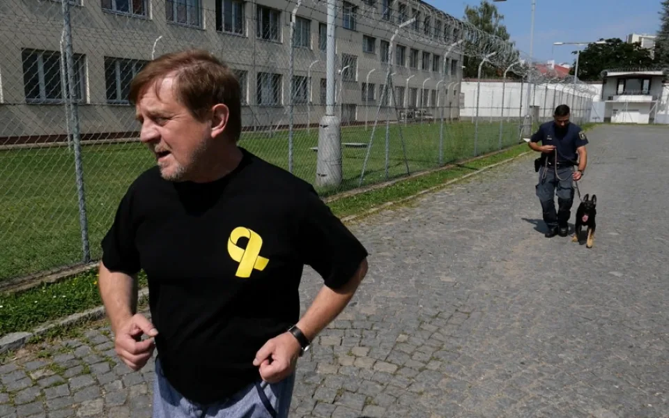 Prahou dnes budou utíkat stovky vězňů. Akci podpoří Neužil nebo Čtvrtníček