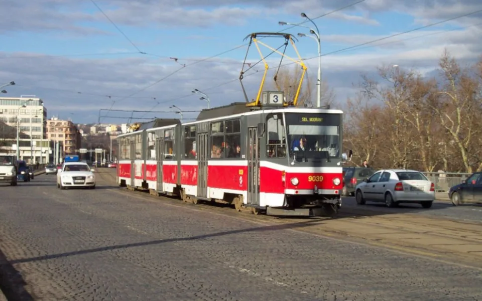 Hlávkův most