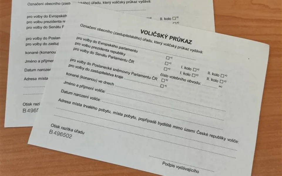 VOLBY 2021: V Praze je vyšší zájem o voličské průkazy než při minulých volbách
