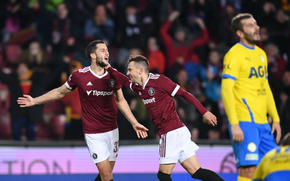 Sparta porazila Teplice 4:2 a po remíze s Baníkem opět bere plný počet bodů