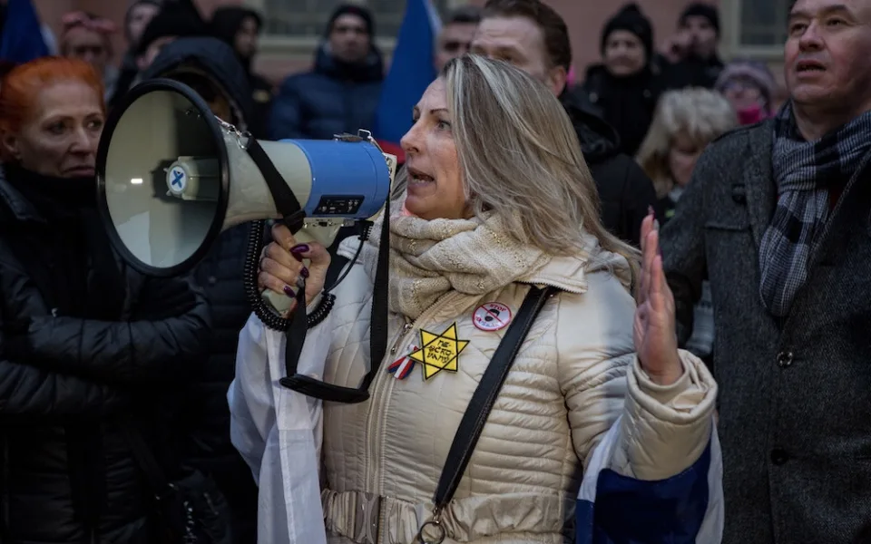 Snímek z jedné z demonstrací.