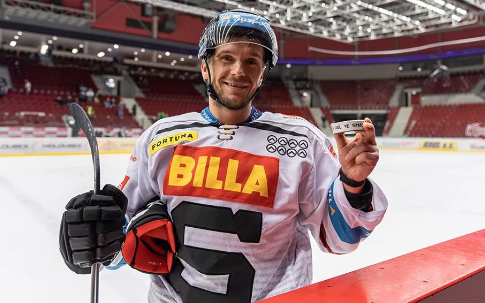 Sparta porazila Karlovy Vary v prodloužení. Svůj první gól za Spartu vstřelil Strnad