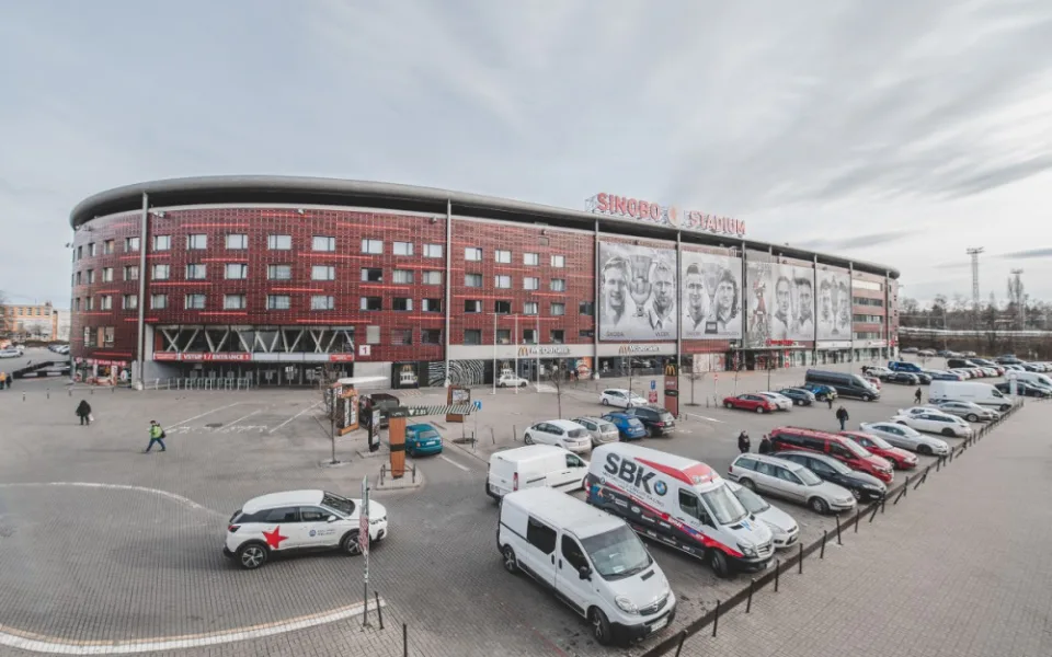 Tipsport má nahradit Sinobo. Jednání o novém názvu stadionu probíhají, potvrdil mluvčí Tipsportu