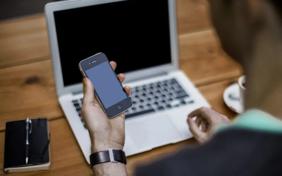 Muž z Prahy naletěl lživému emailu. Chtěl snadný zisk, místo toho přišel o pět a půl milionu korun