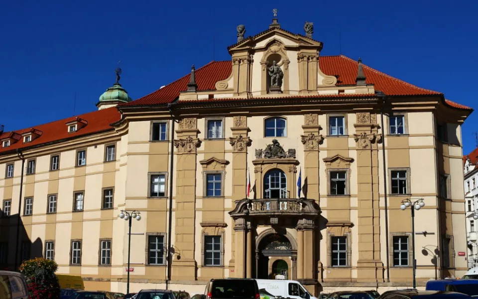 Návštěvníci Zrcadlové kaple Klementina si mohou prohlédnout vzácné rukopisy