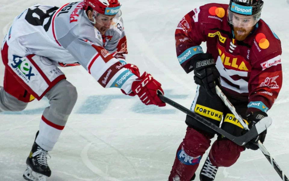Sparta porazila Hradec Králové 4:1 a sesadila ho z čela extraligy