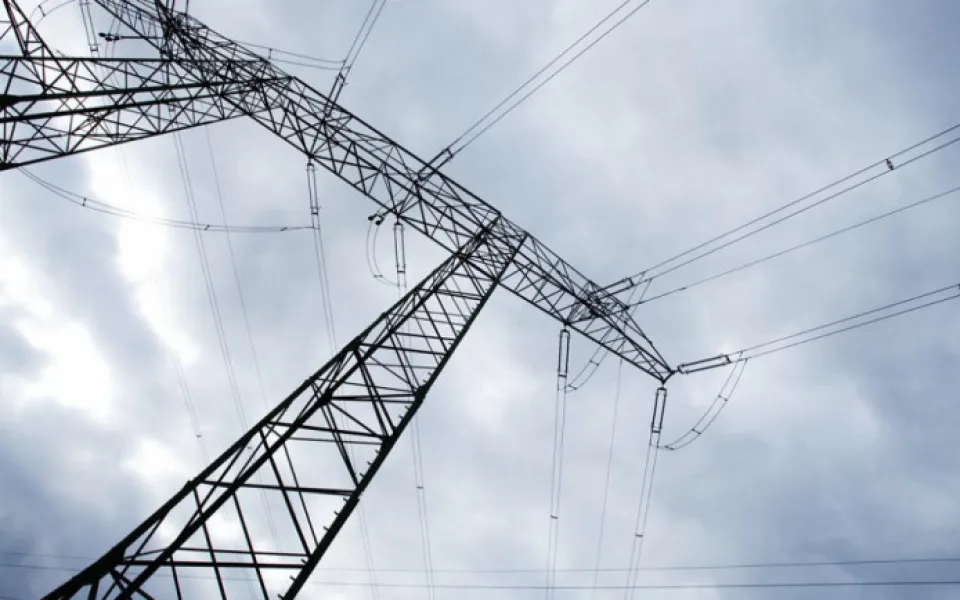 Praha chce chránit občany před „energošmejdy“. Zakáže podomní prodej energetických služeb