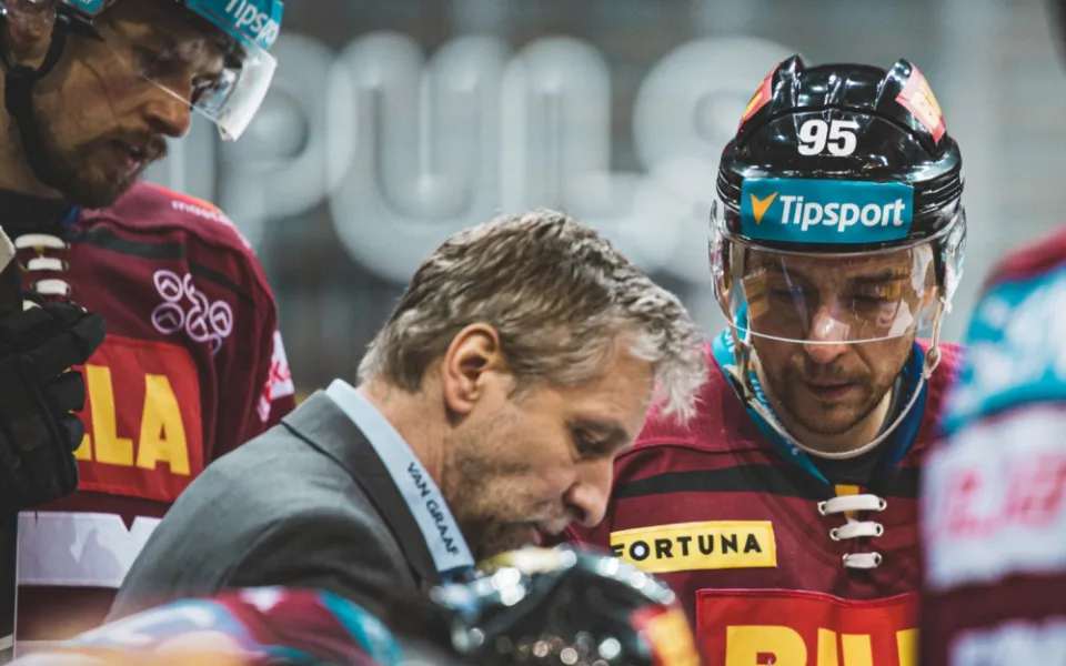 Sparta po nájezdech prohrála s Vítkovicemi 2:3. Vítězný gól vstřelil Marosz