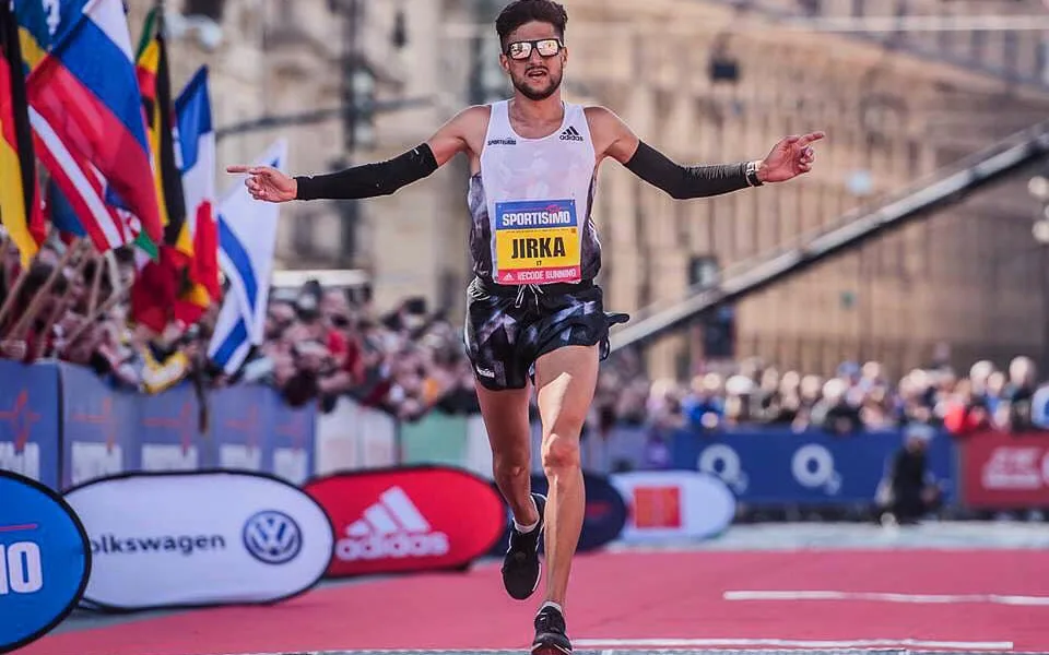 Kdo jsou favoriti pražského půlmaratonu? Keňan Philemon Kiplimo, mezi Čechy Jiří Homoláč