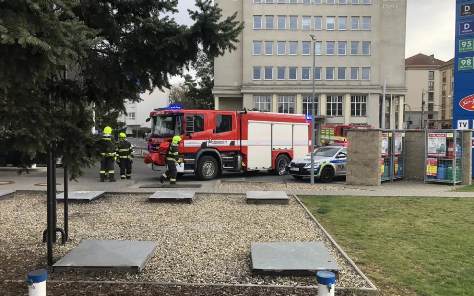 Tragická nehoda v Praze. Vlak srazil muže, ten na místě zemřel