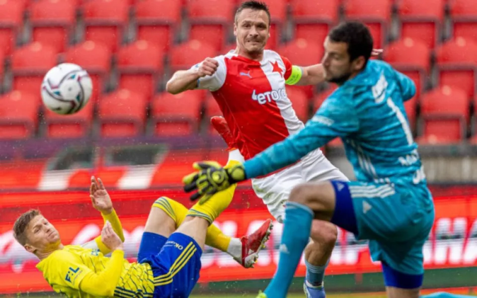 Slavia porazila Zlín 3:0.
