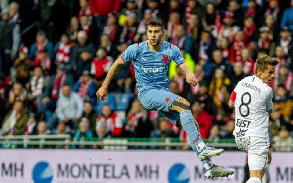 Slavia prohrála 3:4 s Hradcem Králové. Tabulku vede Plzeň