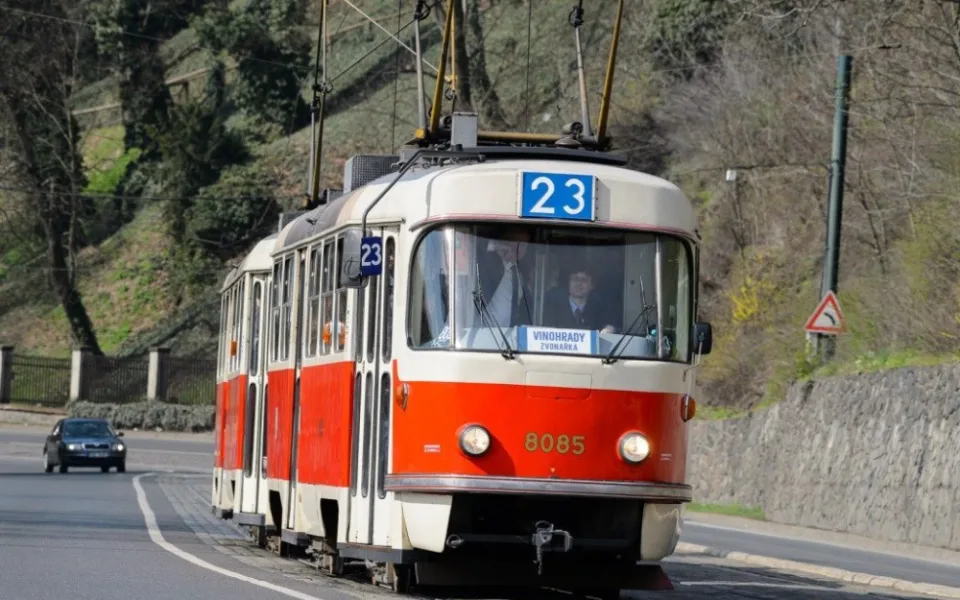 Na trať se vrací tramvajová linka 23. Jezdit na ní budou jen retro vozy