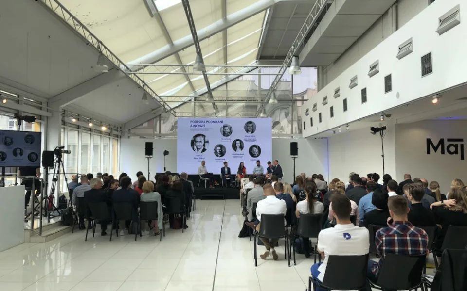Na konferenci se řešila vize Prahy pro rok 2030 jako centra inovací.