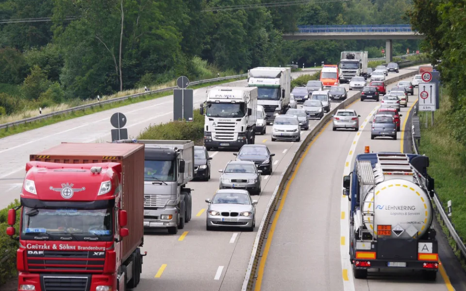 Macinka chce vyřešit šikanu řidičů v Praze. Do voleb vyráží s novou stranou Motoristé sobě