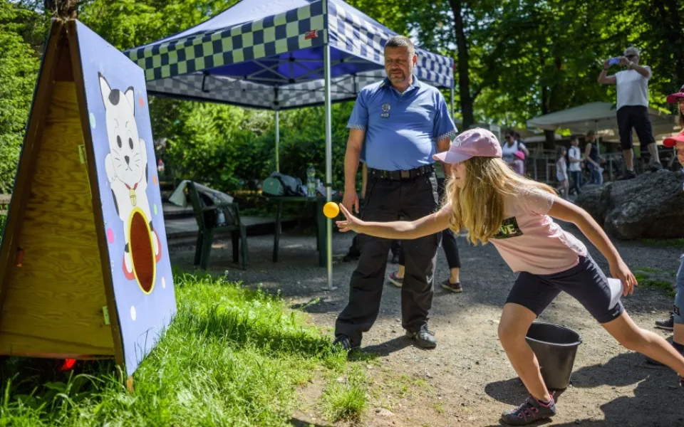 Den dětí v zoo organizuje i městská policie.