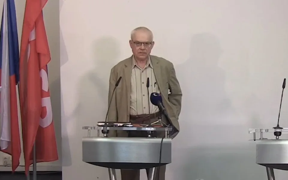 Vladimír Špidla na tiskové konferenci.